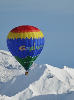 winter hot air ballooning