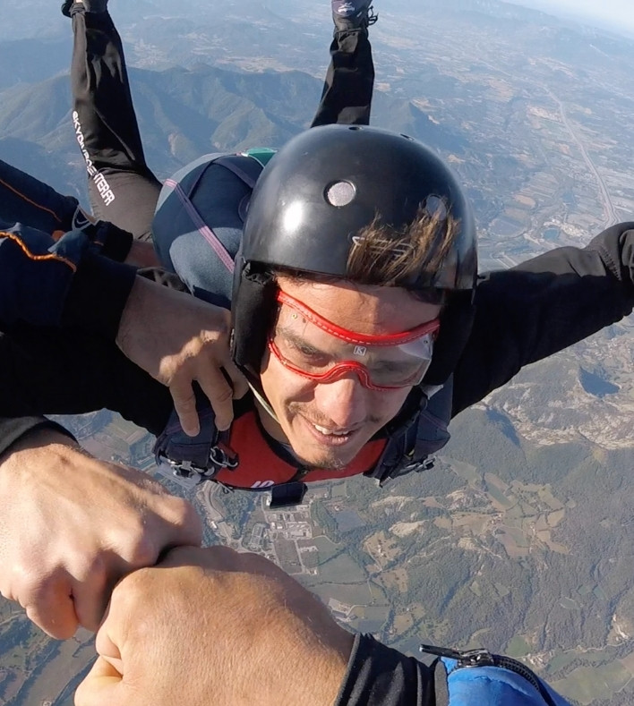 PAC skydiving training smile and high five to the instructor tallard