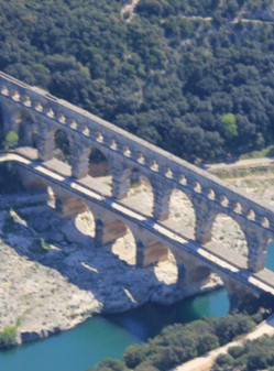 landscape bridge of avignon