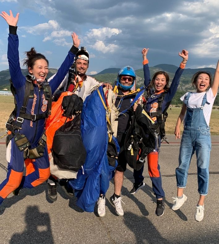 Group skydiving