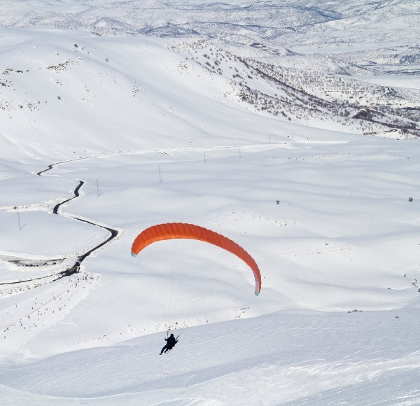 Paragliding experience winter mountains