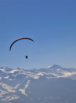 flying in winter with a paraglider